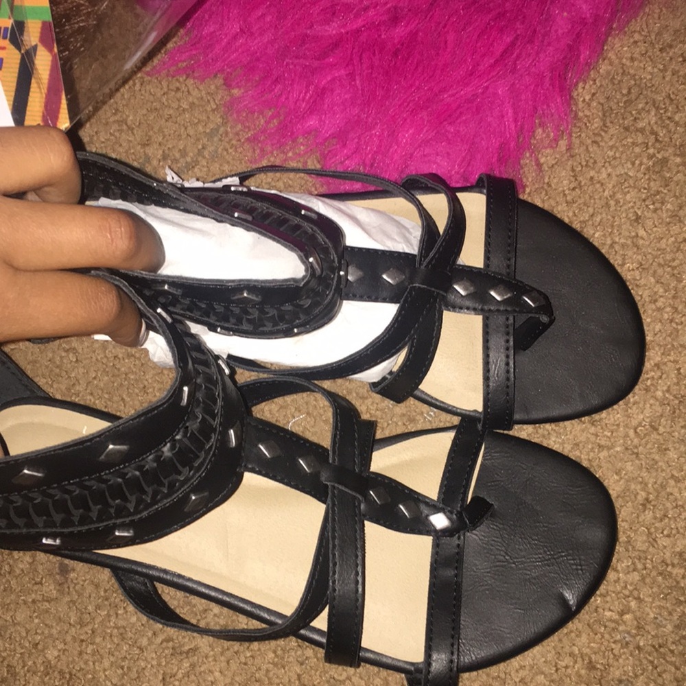 Ana  “A new approach” sandals
